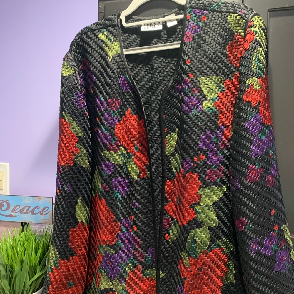 Blazer - Picture 4 of 4